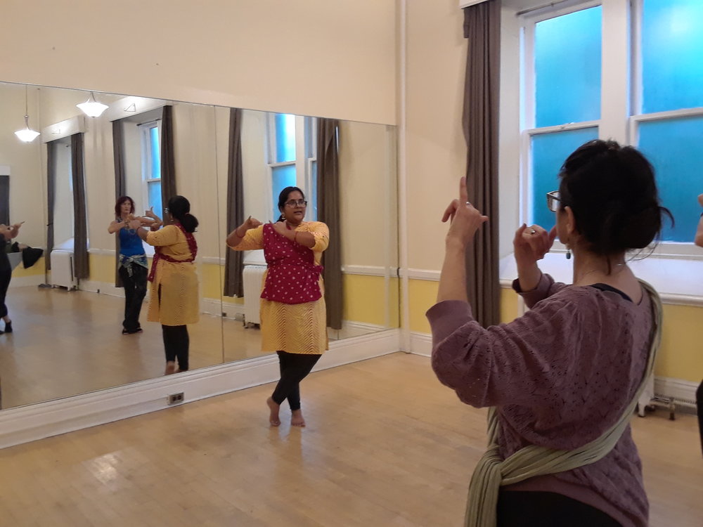 Belly Dance Classes in Toronto